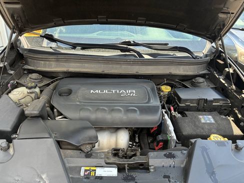 Used 2014 Jeep Cherokee Latitude FWD image 21