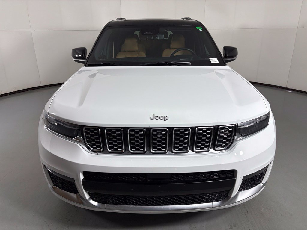 Used 2023 Jeep Grand Cherokee L Summit AWD/4WD image 3