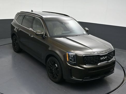 Used 2022 Kia Telluride SX w/ Nightfall Edition Package AWD/4WD image 22