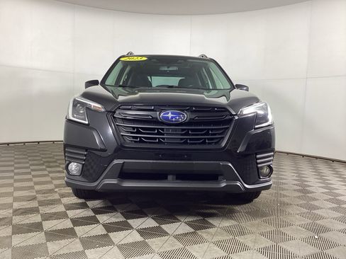 Used 2023 Subaru Forester Premium image 6