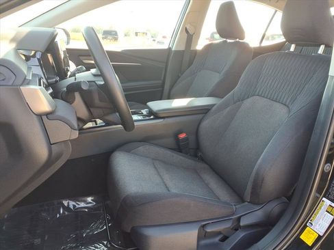 Used 2025 Toyota Camry LE FWD image 24
