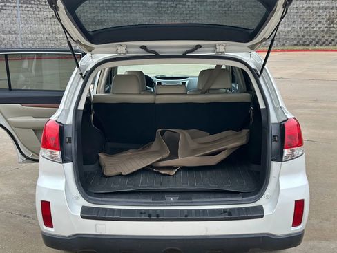 Used 2013 Subaru Outback 2.5i Limited image 11