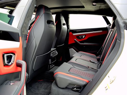 Used 2024 Lamborghini Urus S image 34