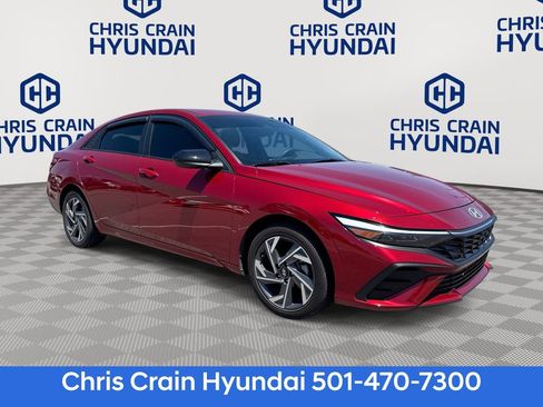 Certified 2025 Hyundai Elantra Sport FWD image 1