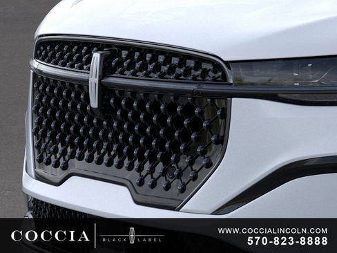 New 2026 Lincoln Nautilus Black Label w/ Jet Appearance Package AWD/4WD image 17