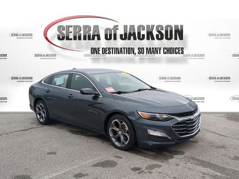 Used 2021 Chevrolet Malibu LT image 2