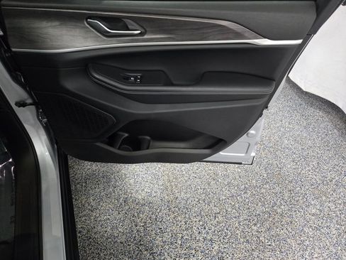 New 2025 Jeep Grand Cherokee L Limited w/ Trailer Tow Package image 29