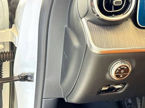 New 2026 Mercedes-Benz C 300 4MATIC Sedan image 10