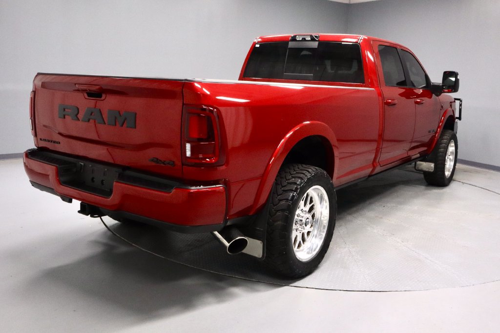 Used 2026 RAM 3500 Limited AWD/4WD image 13