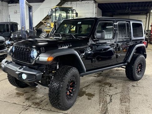 Used 2024 Jeep Wrangler Willys image 7