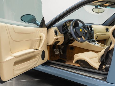 Used 2002 Ferrari 575M Maranello RWD image 23