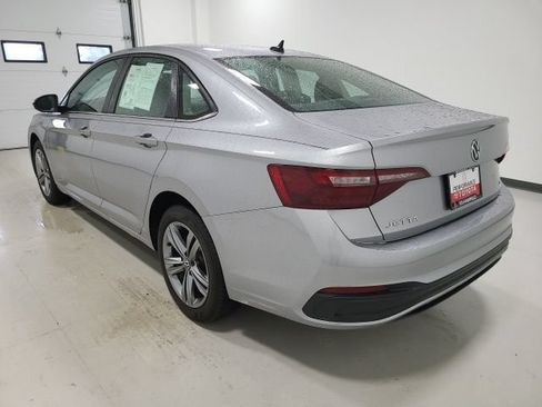 Used 2024 Volkswagen Jetta SE FWD image 33