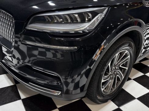 Used 2021 Lincoln Aviator AWD image 33