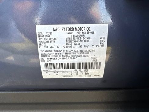 Used 2021 Ford Explorer XLT w/ Equipment Group 202A AWD/4WD image 19