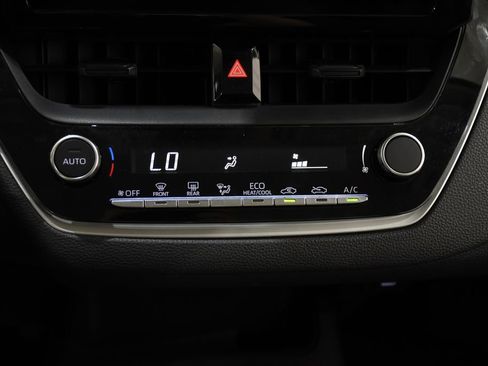 Used 2024 Toyota Corolla LE FWD image 19