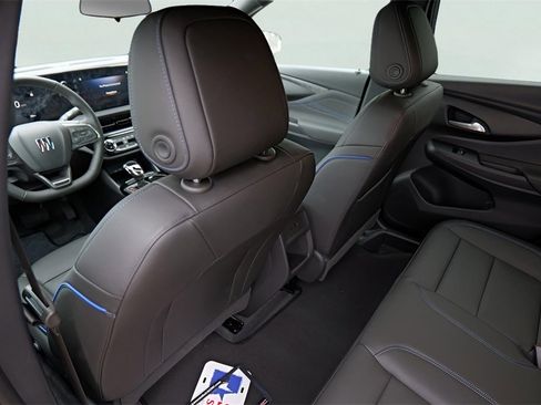 New 2026 Buick Envista Sport Touring image 22