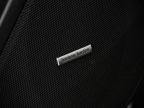 Used 2023 Subaru Forester Limited image 10