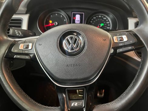 Used 2019 Volkswagen Atlas SE image 18