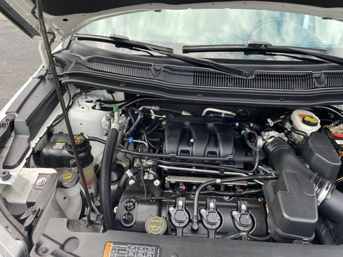 Used 2018 Ford Explorer XLT FWD image 10