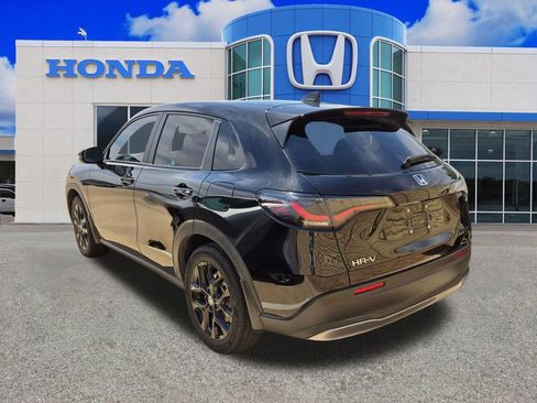 Used 2023 Honda HR-V Sport image 3
