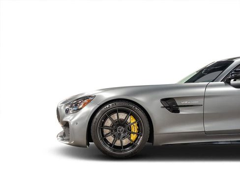 Used 2019 Mercedes-Benz AMG GT R image 18