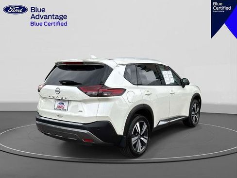 Used 2023 Nissan Rogue SL w/ SL Premium Package FWD image 5