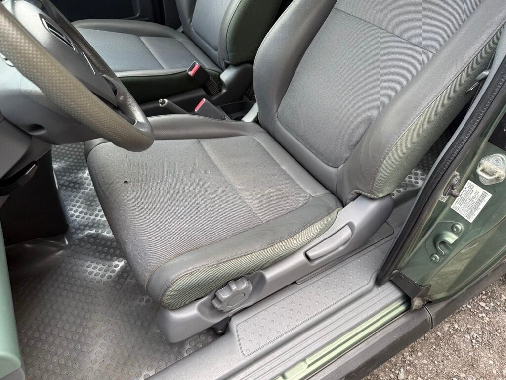 Used 2005 Honda Element LX image 16