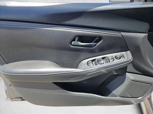 Certified 2025 Nissan Sentra S FWD image 18