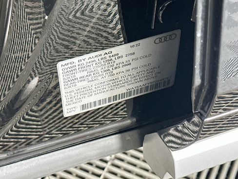 Used 2023 Audi Q5 2.0T Premium Plus w/ Premium Plus Package AWD/4WD image 12