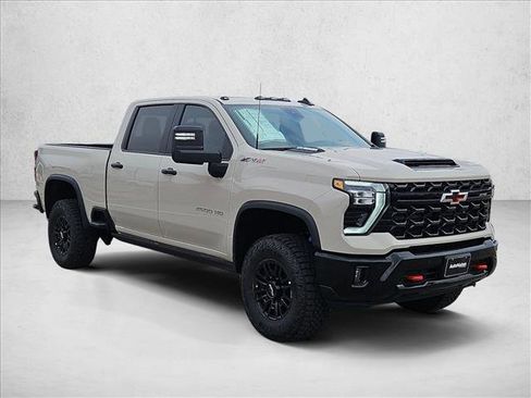 New 2026 Chevrolet Silverado 2500 ZR2 image 7