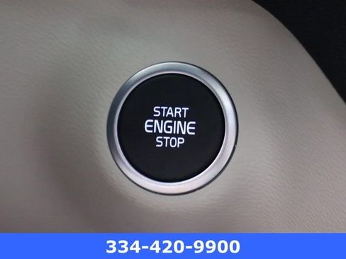 New 2025 Volvo XC40 B5 Plus w/ Protection Package Premier image 4