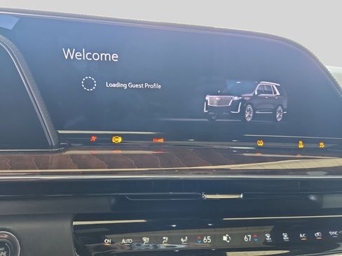 Used 2023 Cadillac Escalade Sport Platinum w/ LPO, ONYX Package AWD/4WD image 20