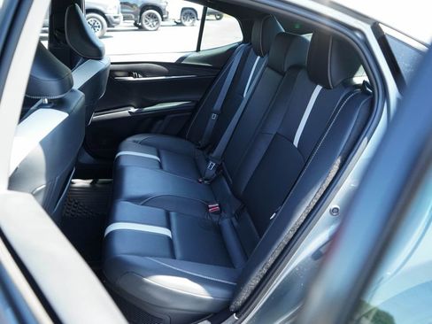 Used 2025 Toyota Camry SE w/ Convenience Package FWD image 8