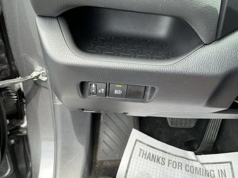Used 2024 Toyota RAV4 LE AWD/4WD image 22