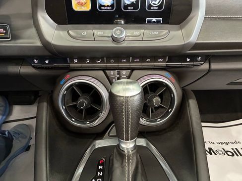 Used 2018 Chevrolet Camaro SS image 29