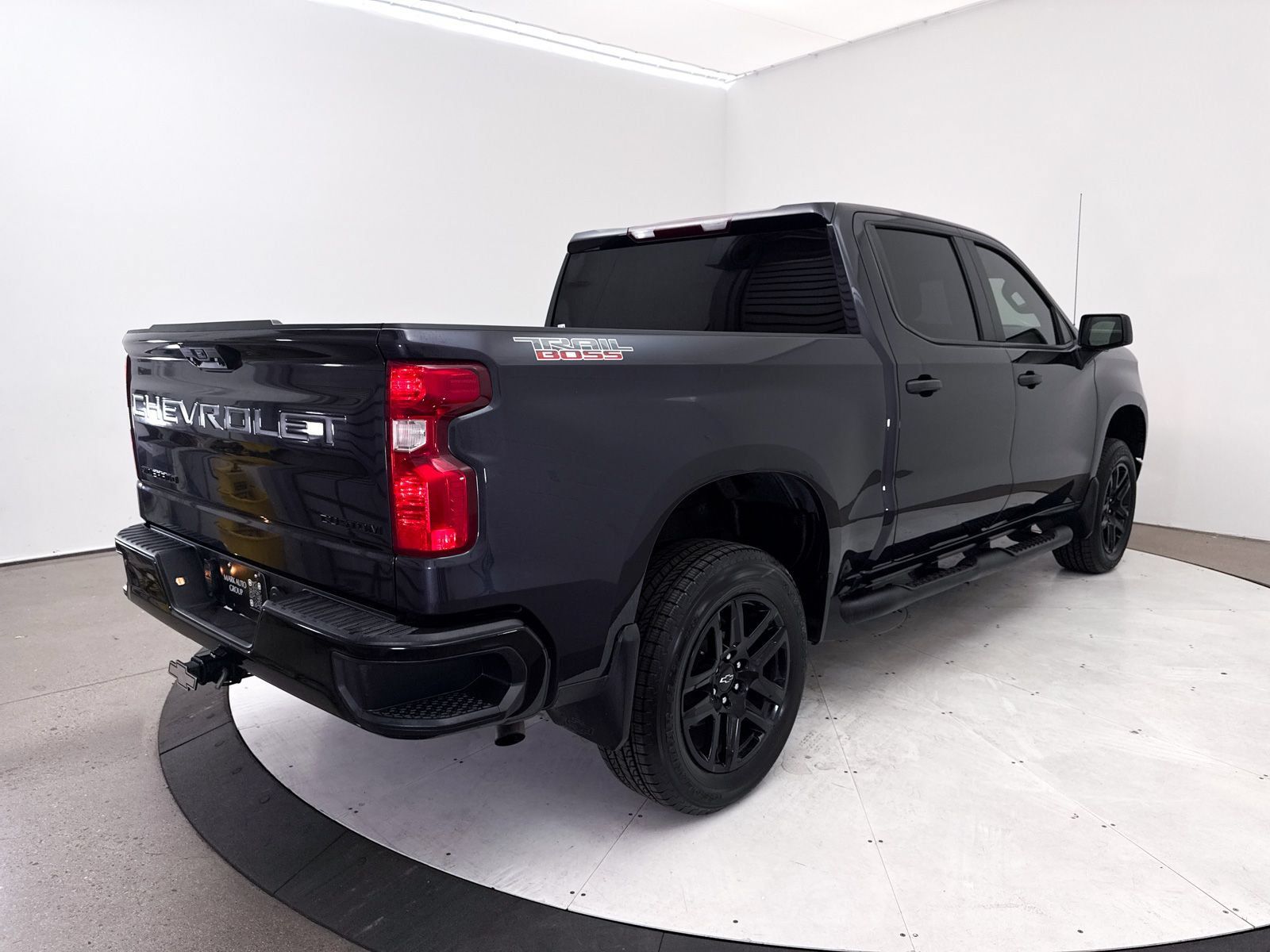 Used 2024 Chevrolet Silverado 1500 Custom Trail Boss w/ Turbomax Blackout Package AWD/4WD image 16