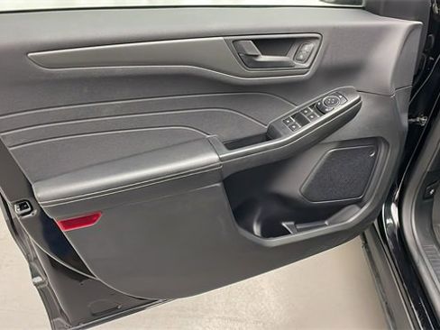 Used 2023 Ford Escape Active w/ Tech Pack #1 image 8