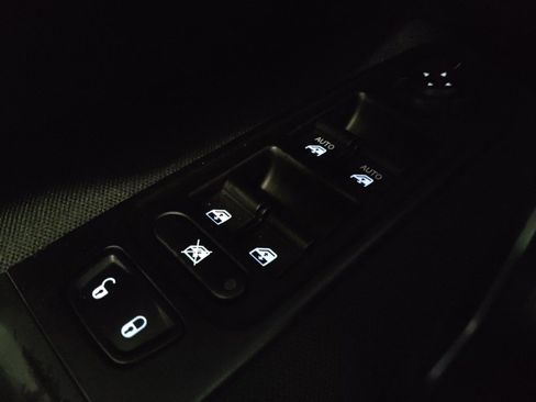 Used 2021 Jeep Renegade Latitude w/ Convenience Group AWD/4WD image 27