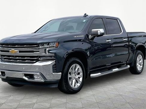 Used 2021 Chevrolet Silverado 1500 LTZ w/ LTZ Premium Package RWD image 3