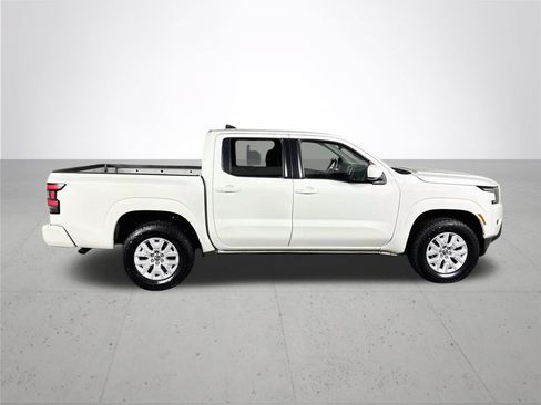 Used 2022 Nissan Frontier SV AWD/4WD image 5