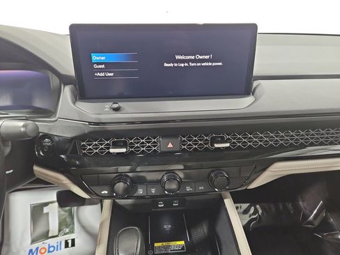 Used 2023 Honda Accord Touring image 18