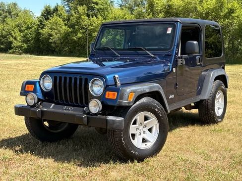 Used 2005 Jeep Wrangler Rubicon w/ Security Group AWD/4WD image 1