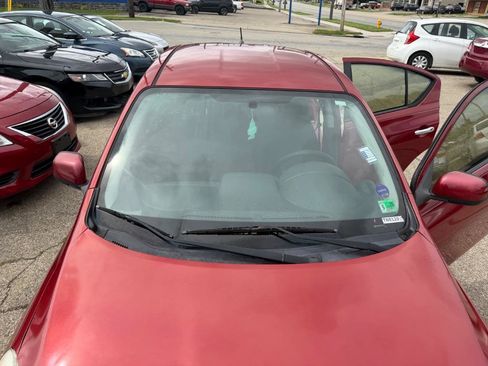 Used 2014 Nissan Versa SV w/ Convenience Package FWD image 16