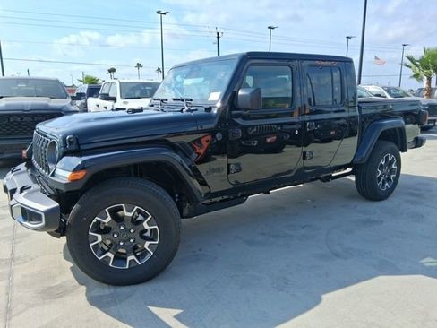 New 2026 Jeep Gladiator Sport image 4