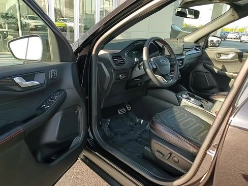 Used 2023 Ford Escape ST-Line Elite w/ Premium Technology Package image 10