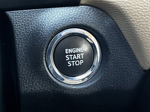 Used 2023 Toyota RAV4 XLE Premium image 19