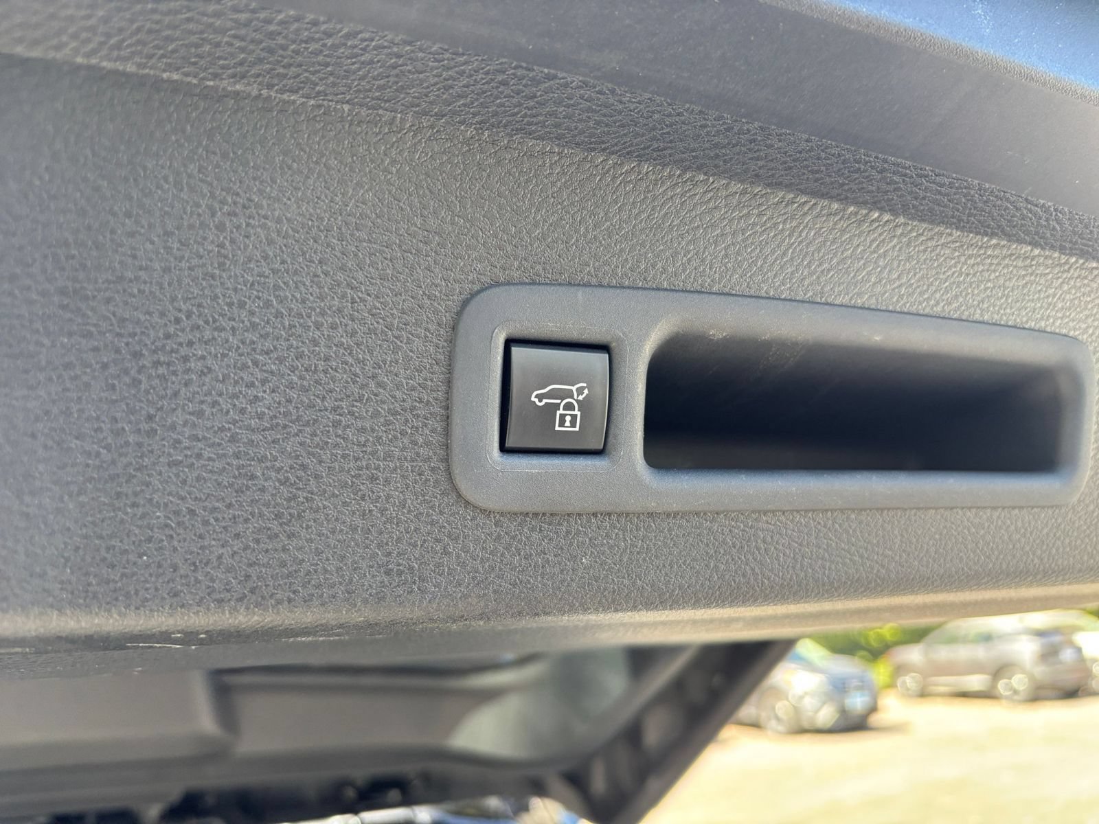 Used 2025 Toyota Sienna XLE FWD image 22