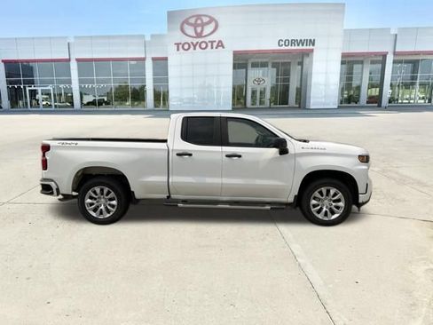 Used 2020 Chevrolet Silverado 1500 Custom w/ Custom Value Package AWD/4WD image 35