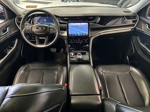 Used 2022 Jeep Grand Cherokee Limited 4xe image 17