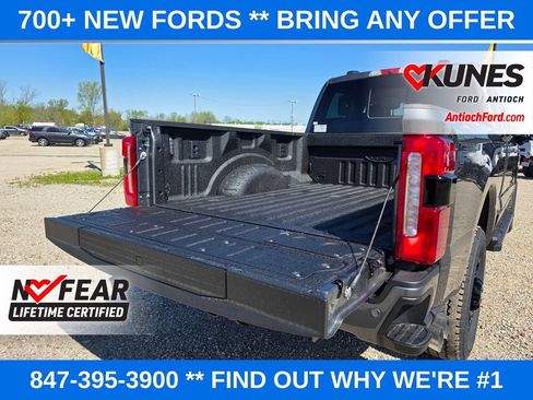New 2026 Ford F250 XLT w/ XLT Premium Package AWD/4WD image 13